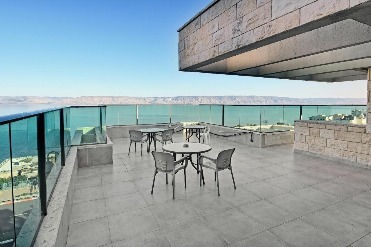Nofim Suites Tiberias Exterior photo