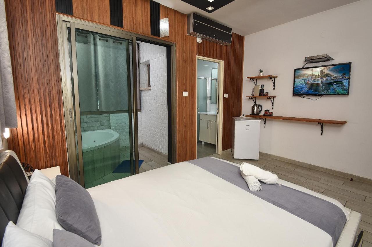 Nofim Suites Tiberias Exterior photo