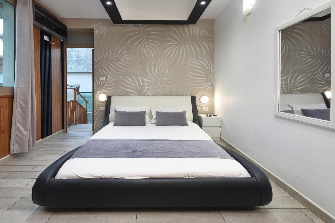 Nofim Suites Tiberias Exterior photo