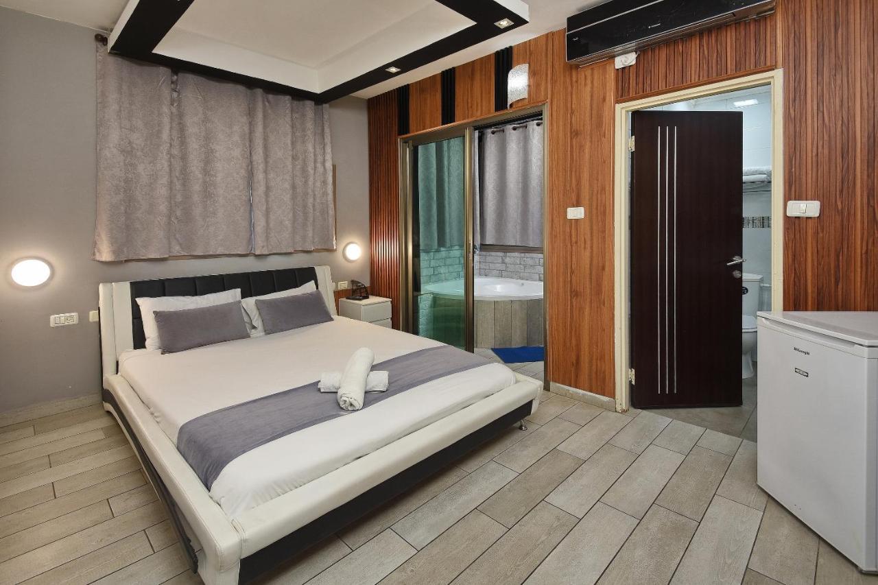 Nofim Suites Tiberias Exterior photo