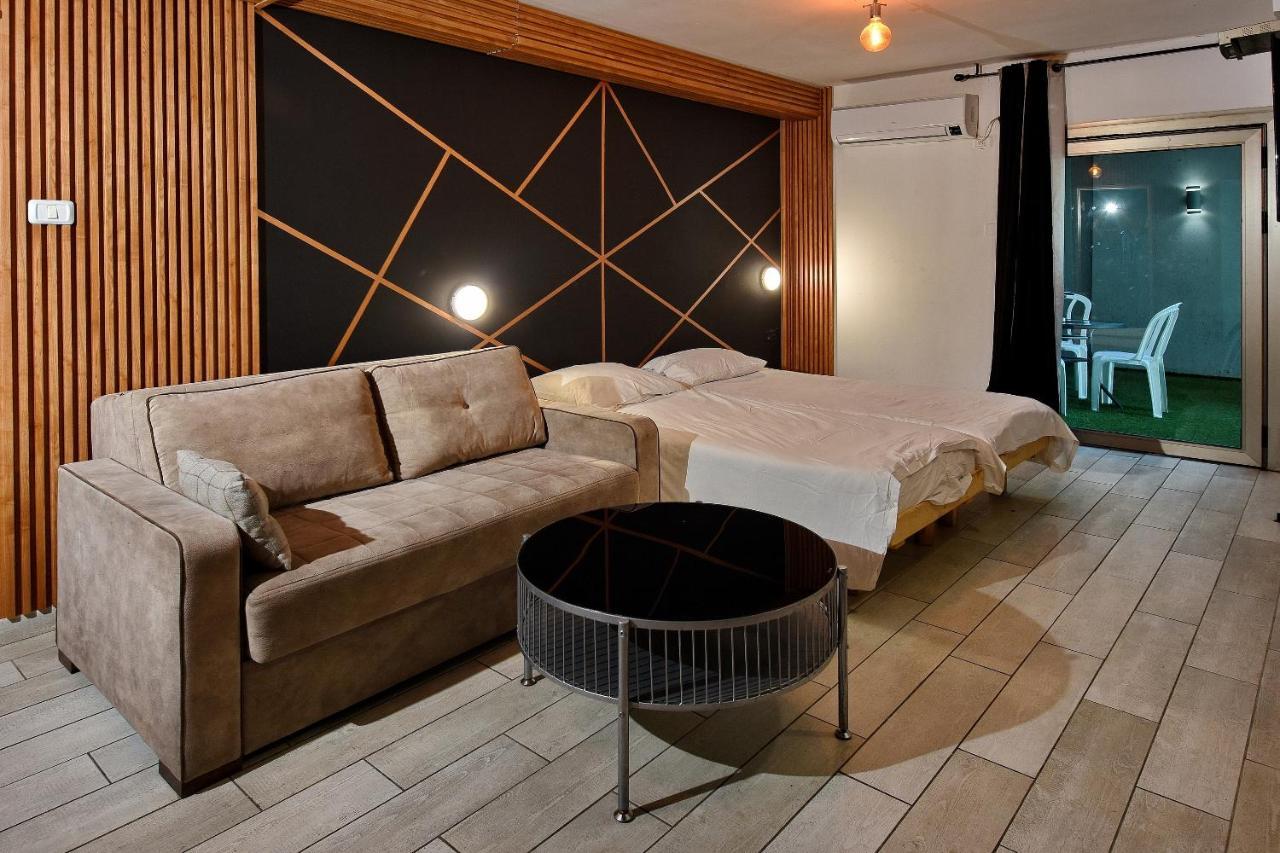 Nofim Suites Tiberias Exterior photo